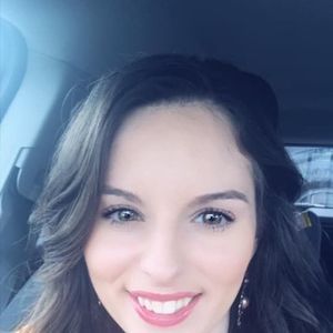 Meet your Posher, Lauren